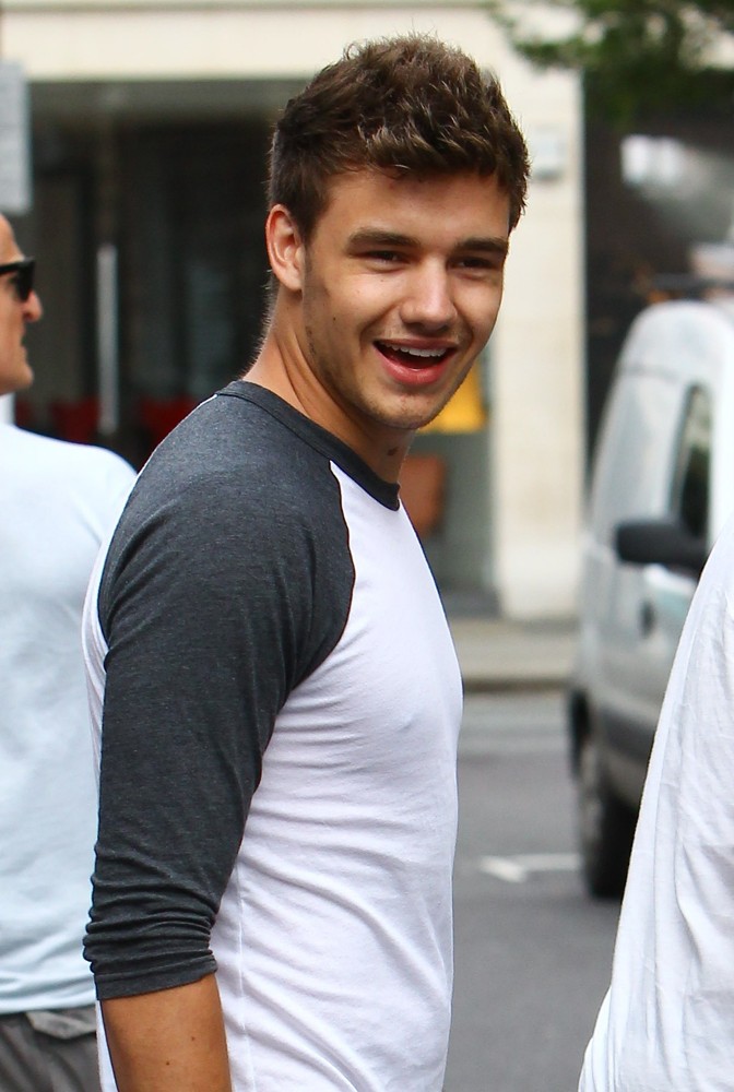 1 Direction Pictures Liam