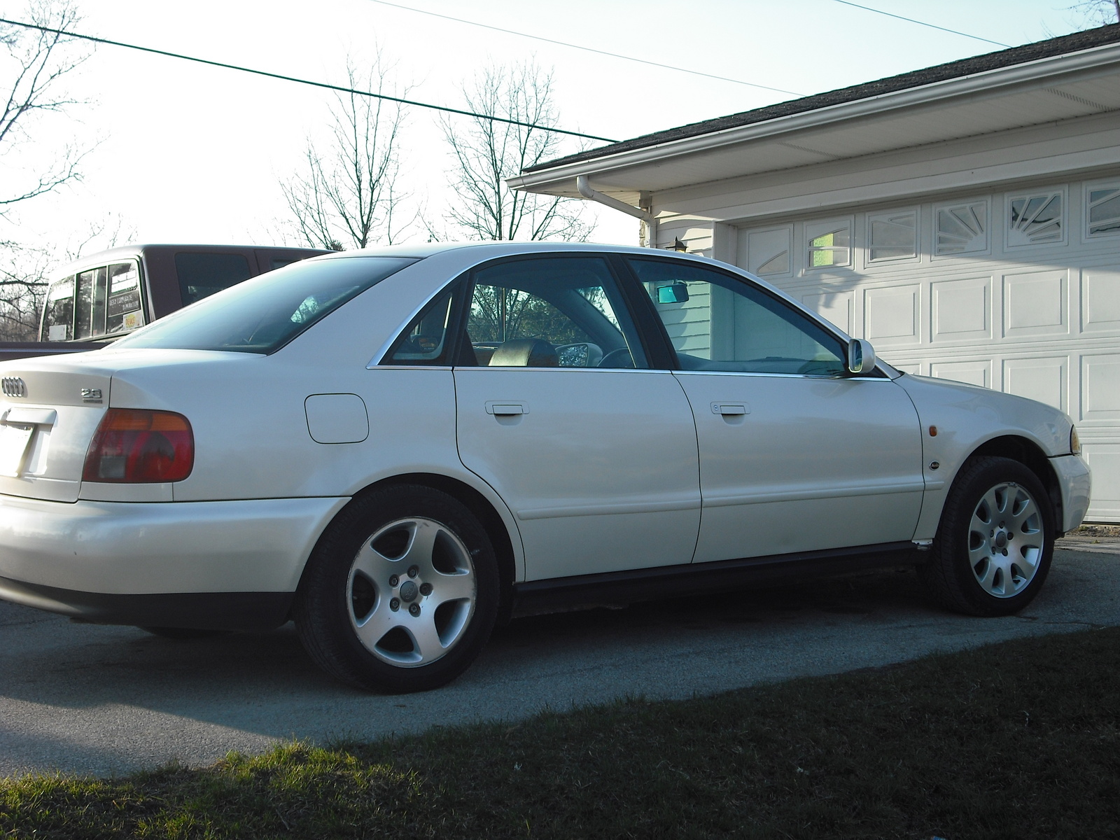 1999 Audi A6 Avant Quattro Wagon Mpg