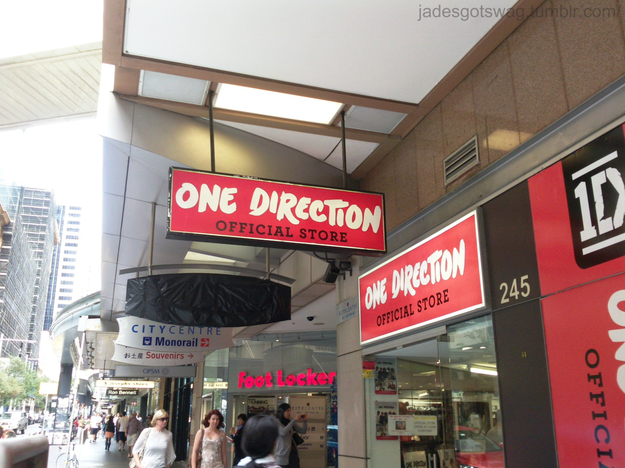 1d World Sydney