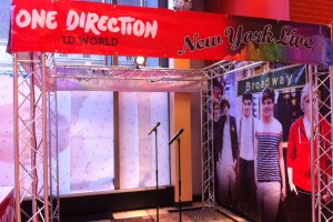 1d World Sydney Opening Times