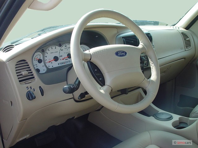 2001 Ford Explorer Sport Trac Interior