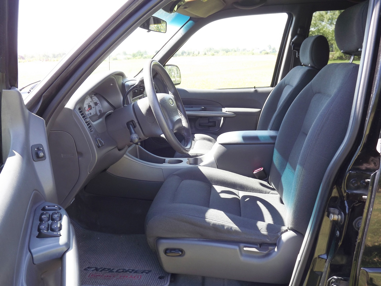 2002 Ford Explorer Sport Trac Interior