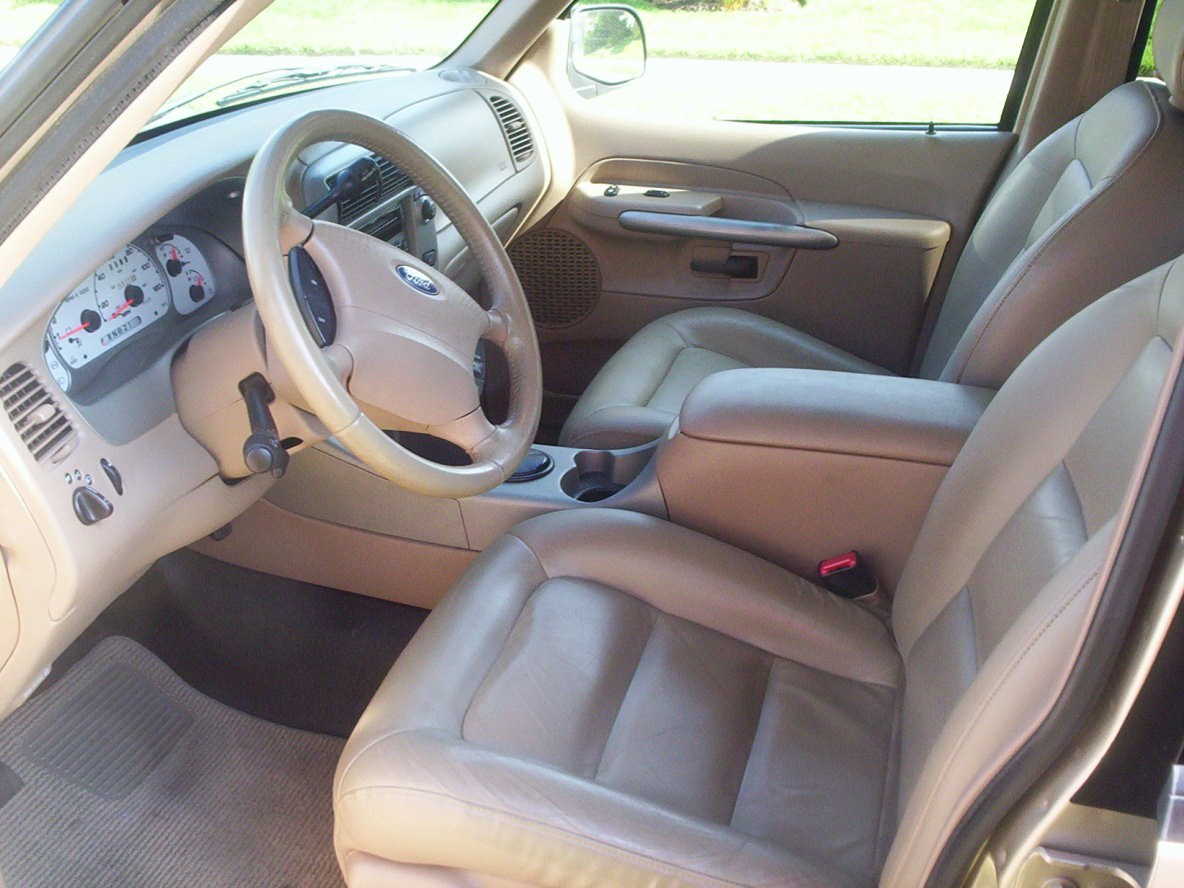 2003 Ford Explorer Sport Trac Interior