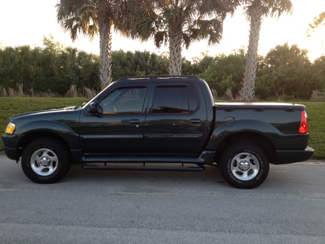 2004 Ford Explorer Sport Trac Adrenalin