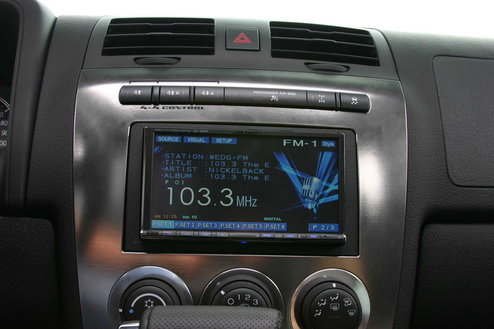 2008 Hummer H2 Interior