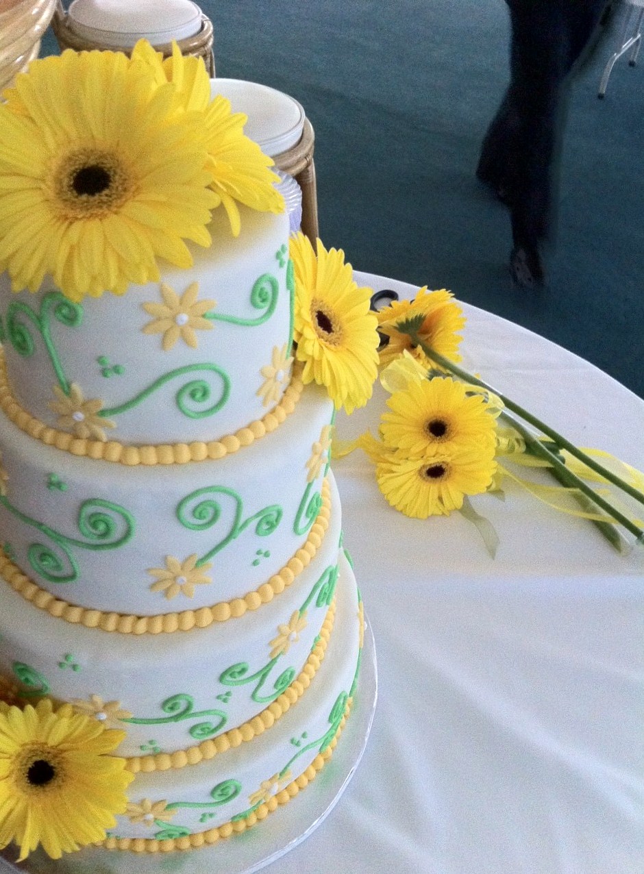 Green And Yellow Wedding Cakes