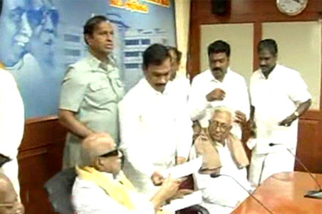 Karunanidhi Family Photo