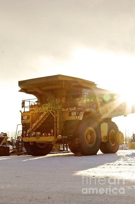 785 Caterpillar Truck