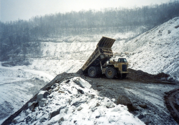 785 Caterpillar Truck