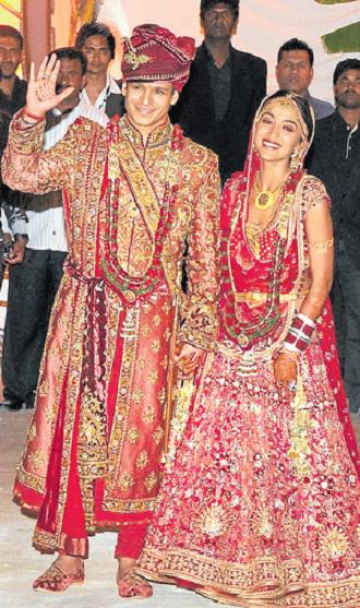 Abhishek Bachan Aishwarya Rai Wedding Pics