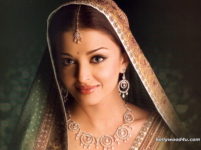 Aishwarya Rai Bachchan Wallpapers