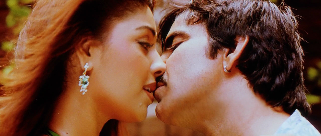 Aishwarya Rai Hottest Kiss