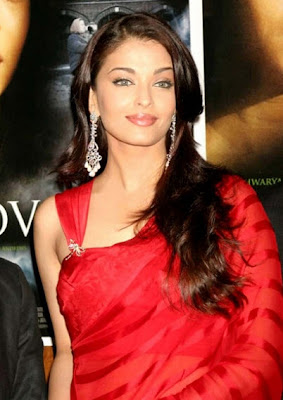 Aishwarya Rai Wedding Saree Designer