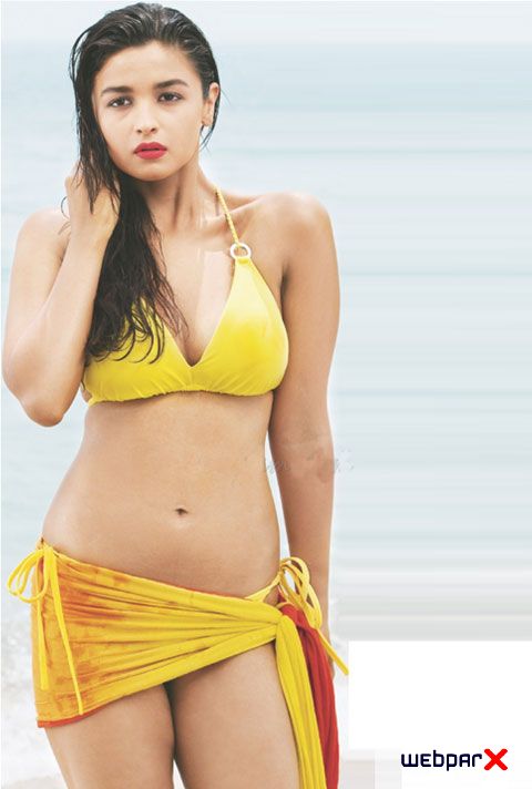 Alia Bhatt Bikini In Student Of The Year