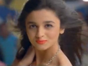 Alia Bhatt Bikini In Student Of The Year Video