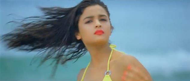 Alia Bhatt Hot Kiss