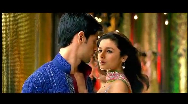 Alia Bhatt Hot Kiss Images