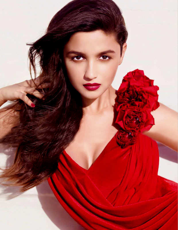 Alia Bhatt Kiss Photos