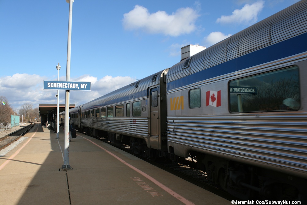 Amtrak Maple Leaf