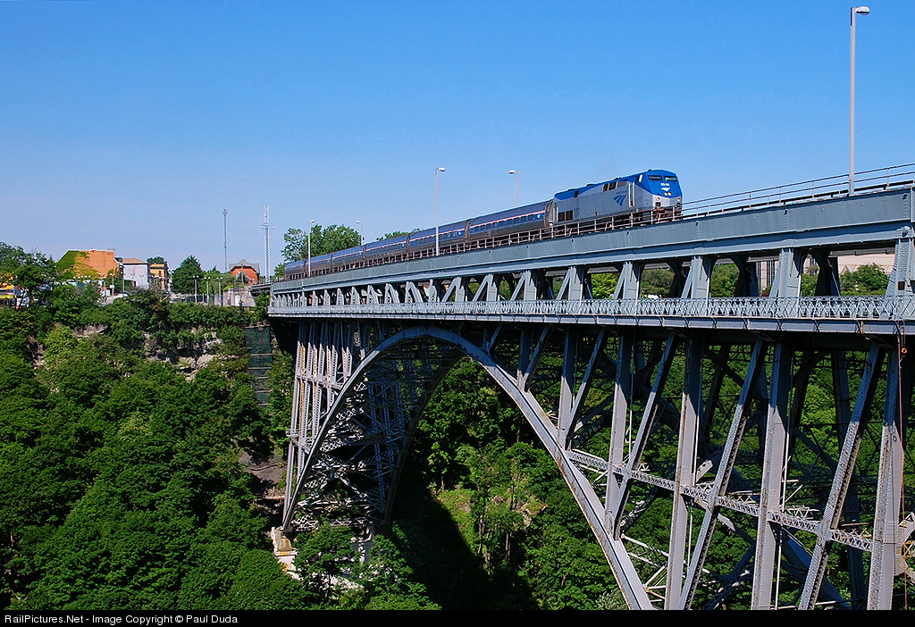 Amtrak Maple Leaf Business Class