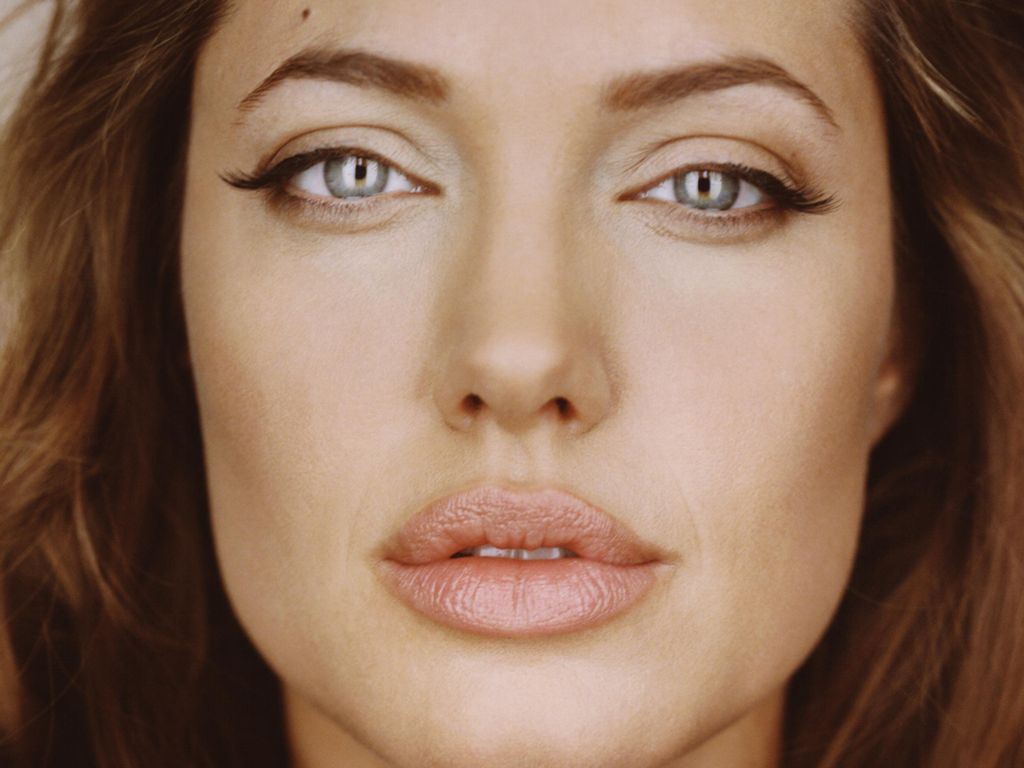 Angelina Jolie