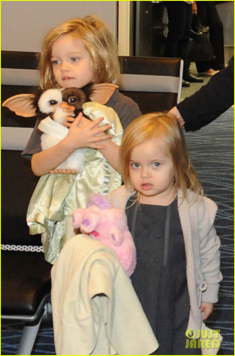 Angelina Jolie And Brad Pitt Children Pictures