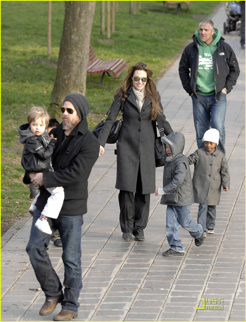 Angelina Jolie And Brad Pitt Family