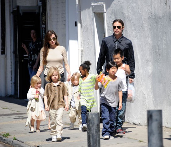 Angelina Jolie And Brad Pitt Kids Pictures