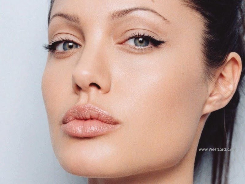 Angelina Jolie Lips