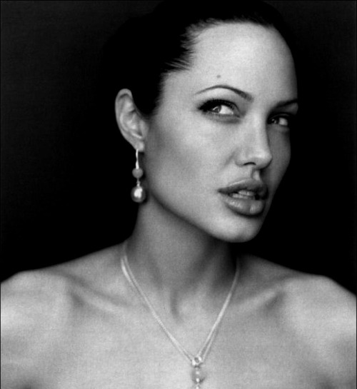 Angelina Jolie Young Pictures