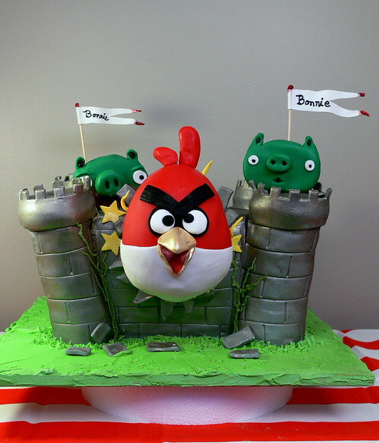 Angry Birds Cake