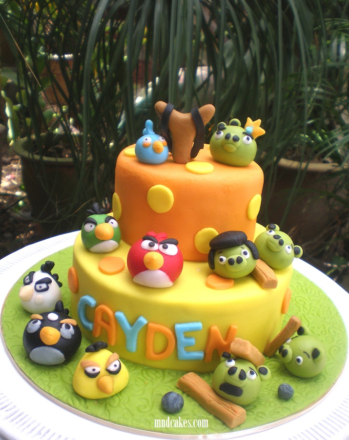 Angry Birds Cake Design