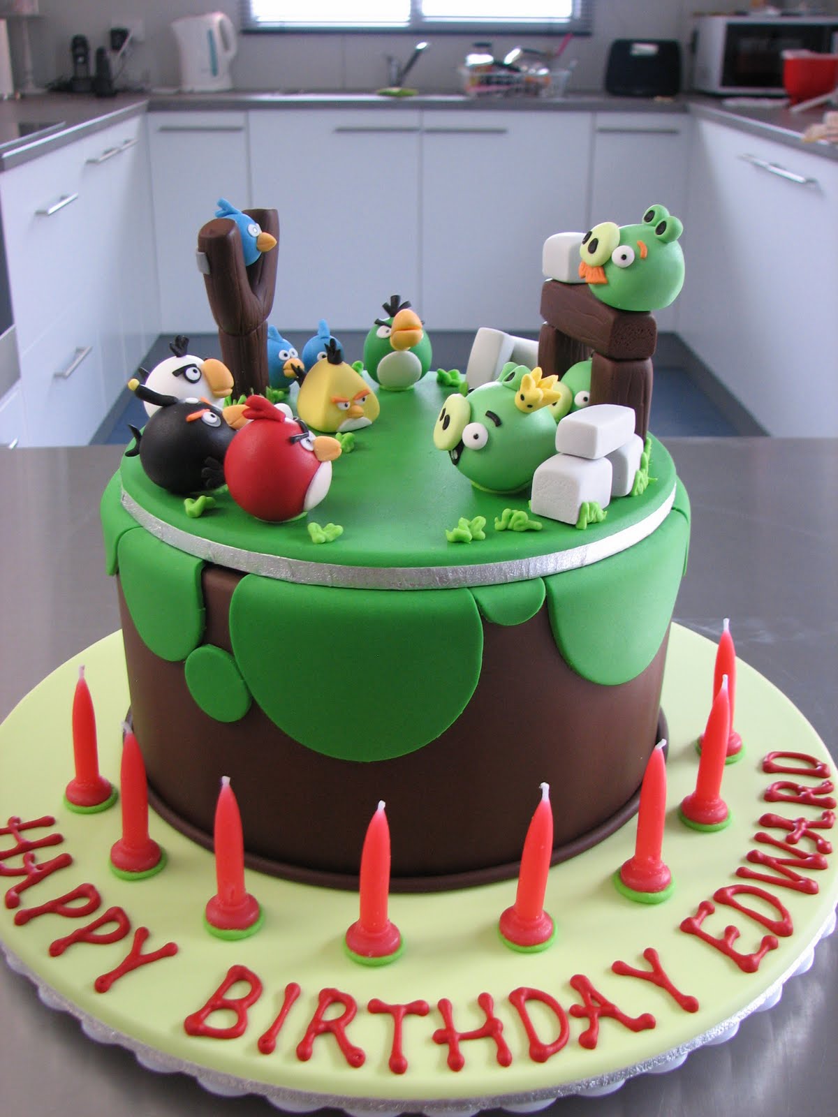 Angry Birds Cake Ideas