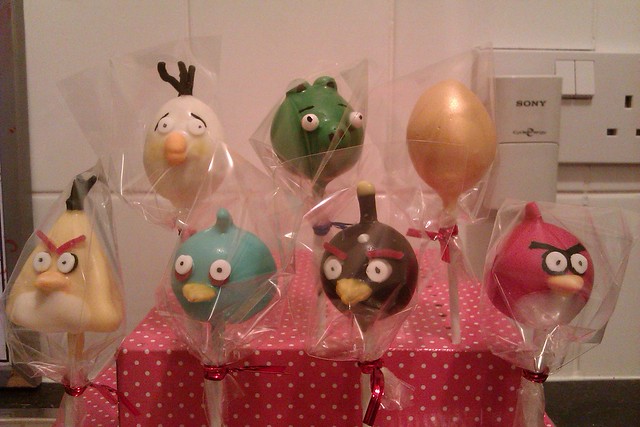 Angry Birds Cake Pops Instructions