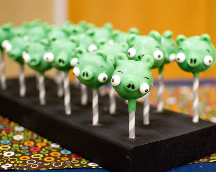 Angry Birds Cake Pops Recipe