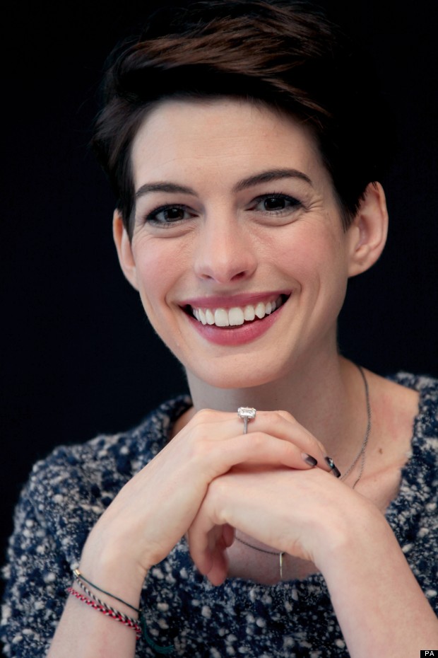 Anne Hathaway Flash Photo Scandal