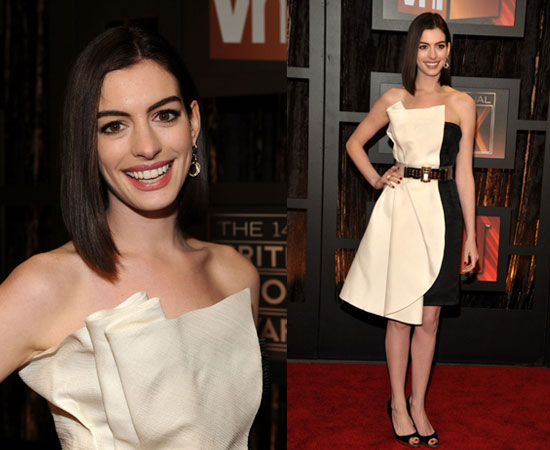 Anne Hathaway Flash Photo Scandal