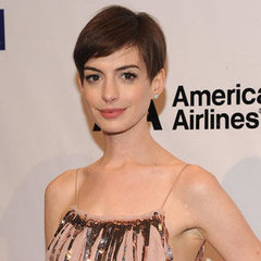 Anne Hathaway Wardrobe Malfunction