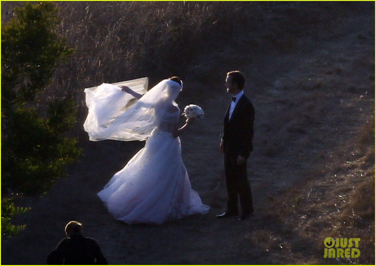 Anne Hathaway Wedding