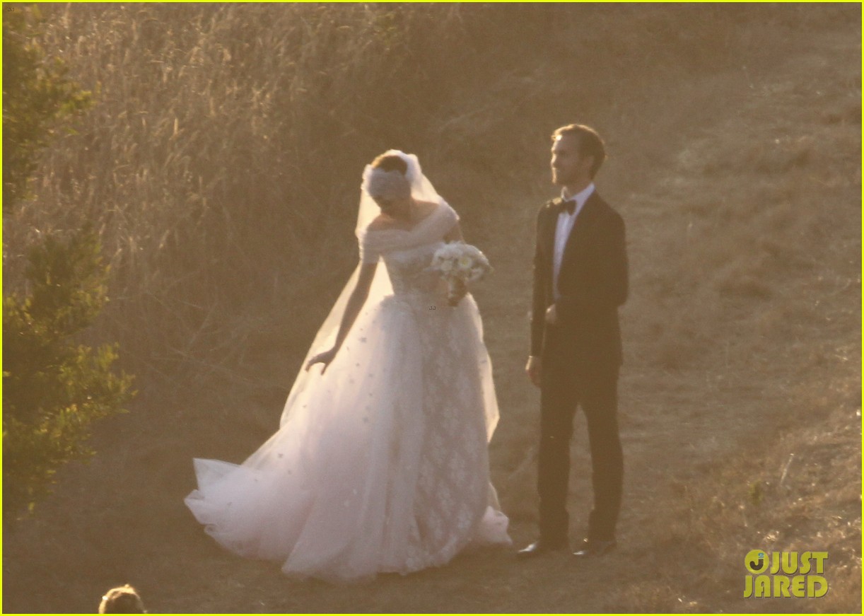 Anne Hathaway Wedding Adam Shulman