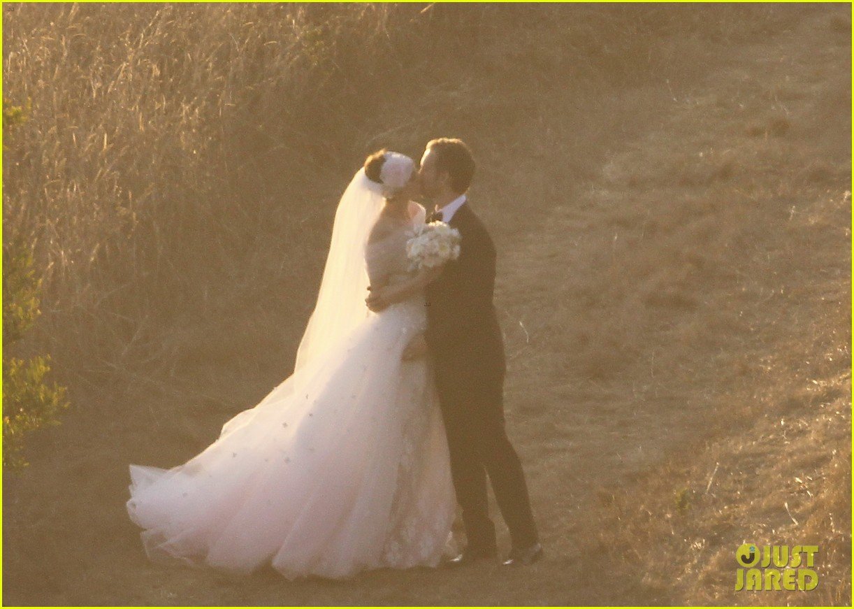 Anne Hathaway Wedding Photoshoot