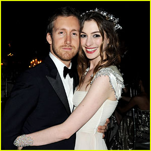 Anne Hathaway Wedding Pictures Leaked