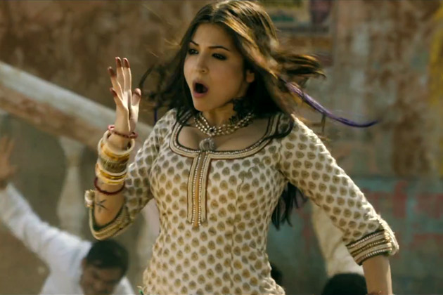 Anushka Sharma Hot Images In Matru Ki Bijlee Ka Mandola