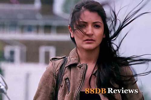 Anushka Sharma Hot Pics In Jab Tak Hai Jaan