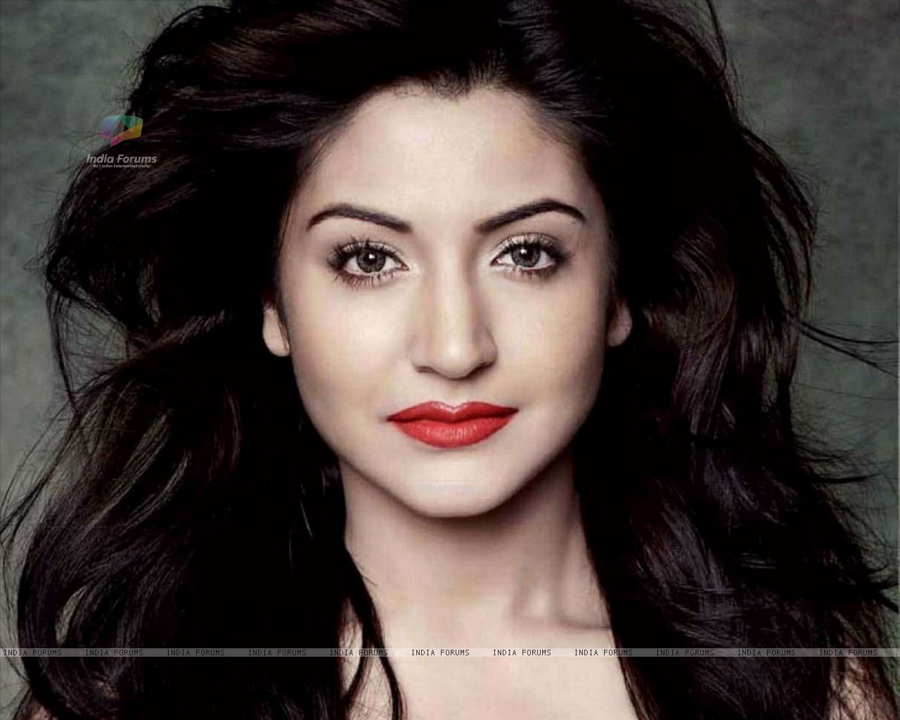 Anushka Sharma Hot Wallpapers