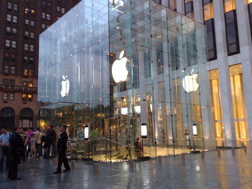 Apple Store 5th Ave Mall