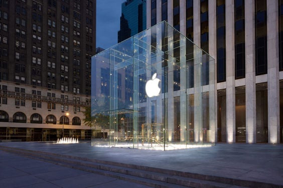 Apple Store 5th Avenue Sandy