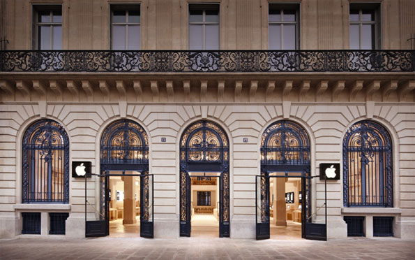 Apple Store Paris Robbery