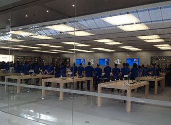 Apple Store Sydney Broadway