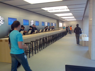 Apple Store Sydney Genius Bar